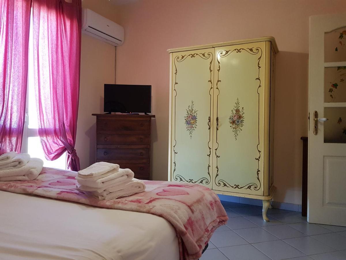 Il Tuppo - Al Centro In Cima Apartment เมสซีนา ภายนอก รูปภาพ